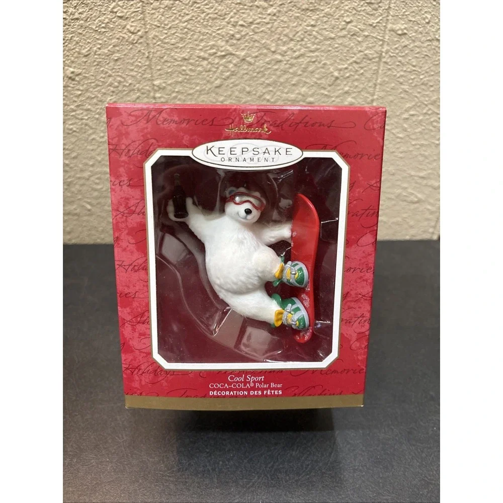 2001 Hallmark Cool Sport‎ Coca Cola Polar Bear Keepsake Ornament